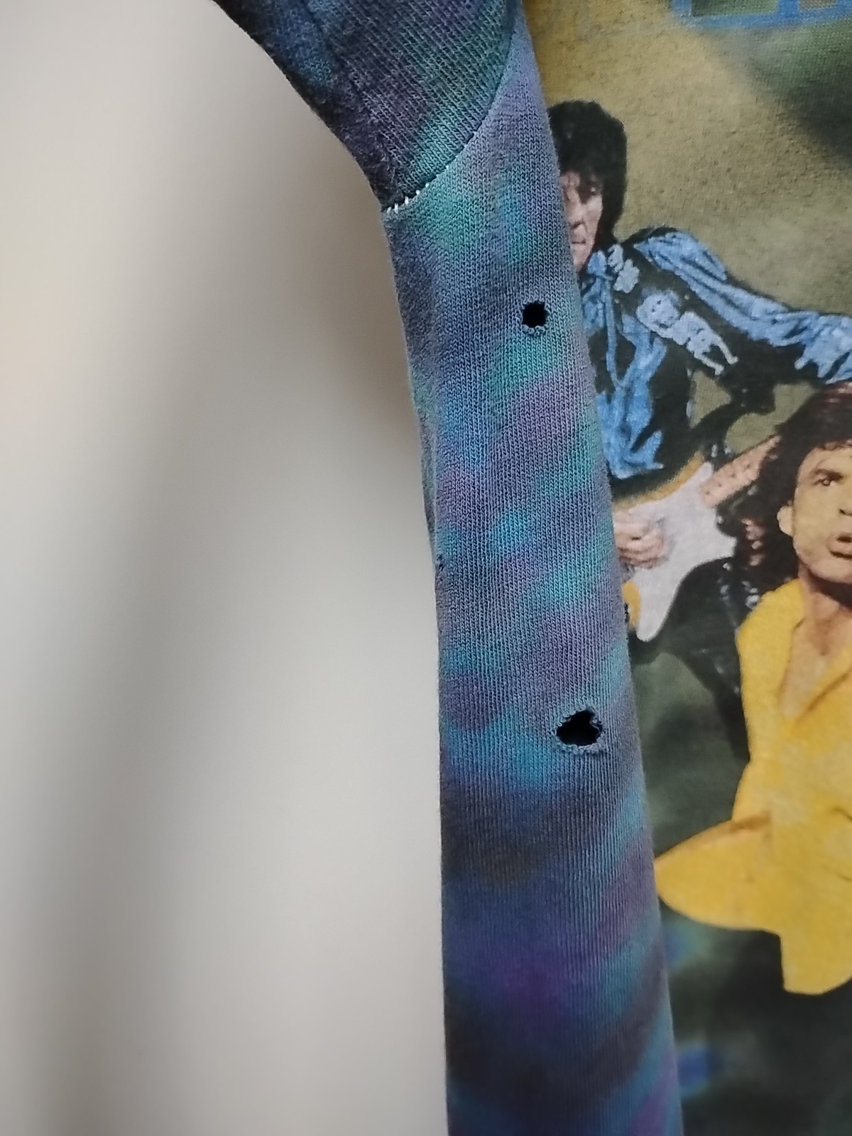 Rolling Stones No Security Tour t-shirt 1999-tie dye-no tags#11 See Measurements gallery