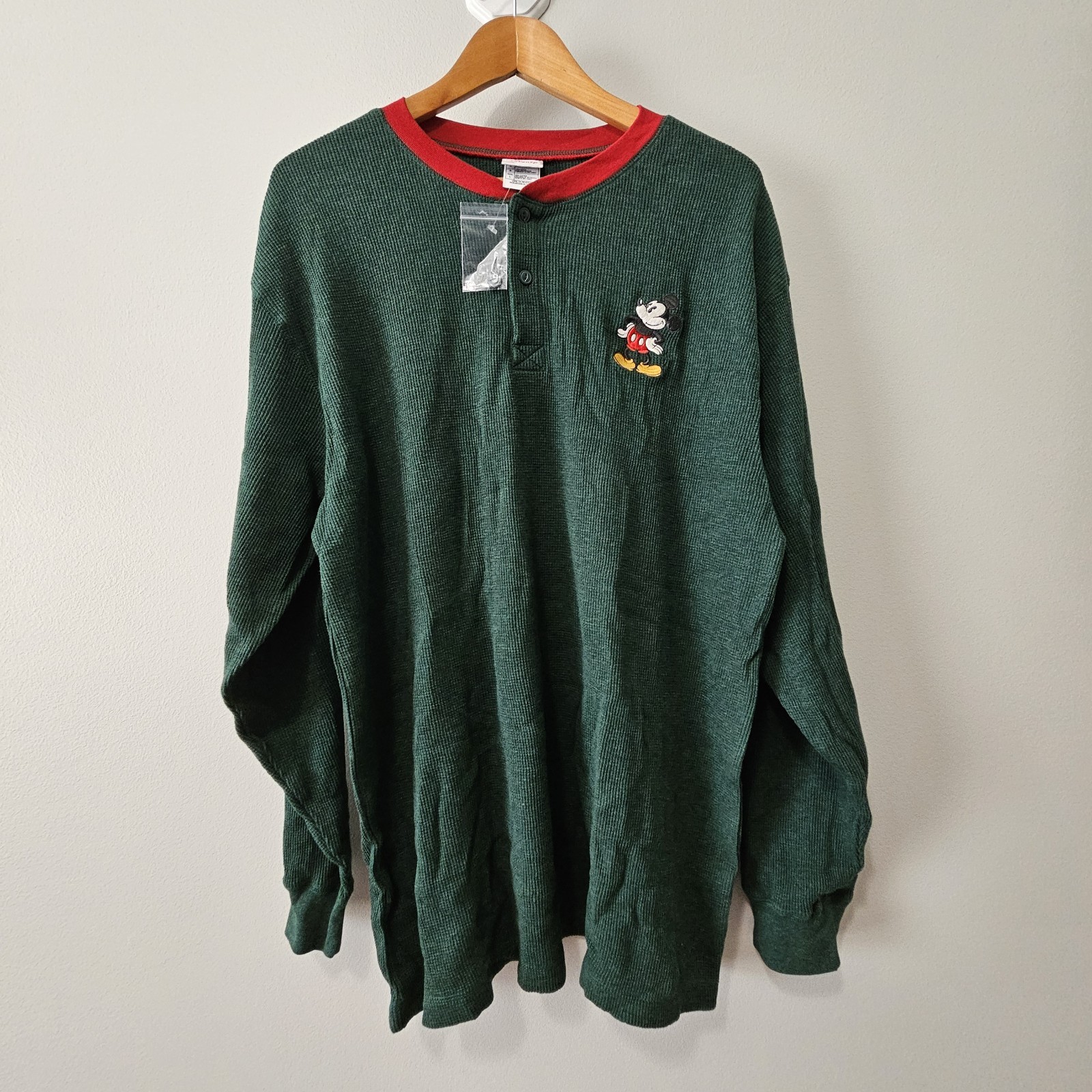 NWOT VINTAGE Disney Mickey Mouse Embroidered Thermal Henley Shirt Large L Green