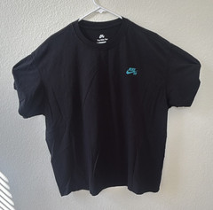 Nike SB The Nike Tee Black Graphic Logo T-Shirt Men’s 2XL Loose Fit Crew Neck