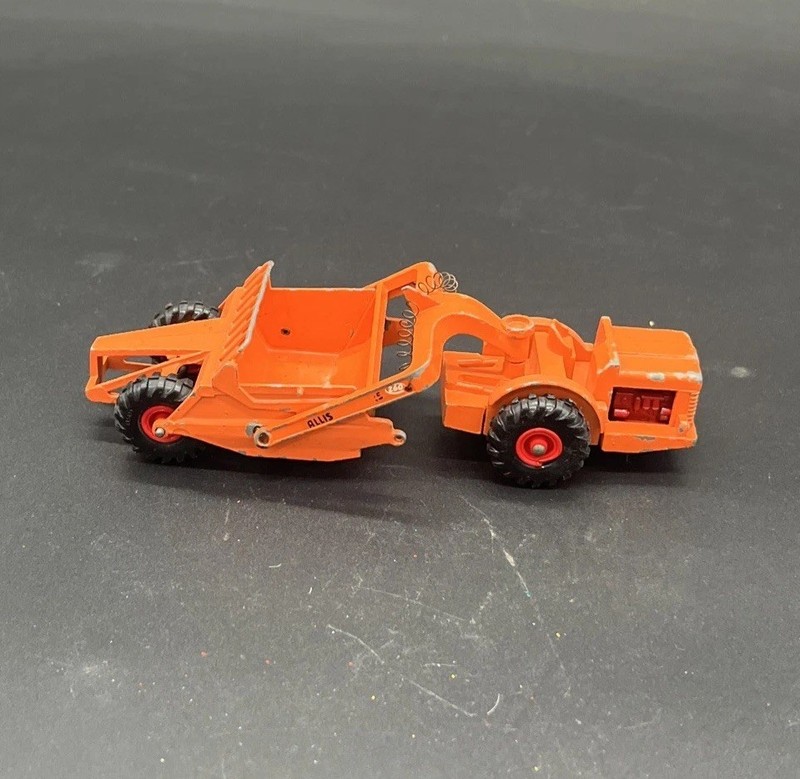 Matchbox Lesney King-Size K-6 Allis Chalmers Scraper- Red Plastic Wheels