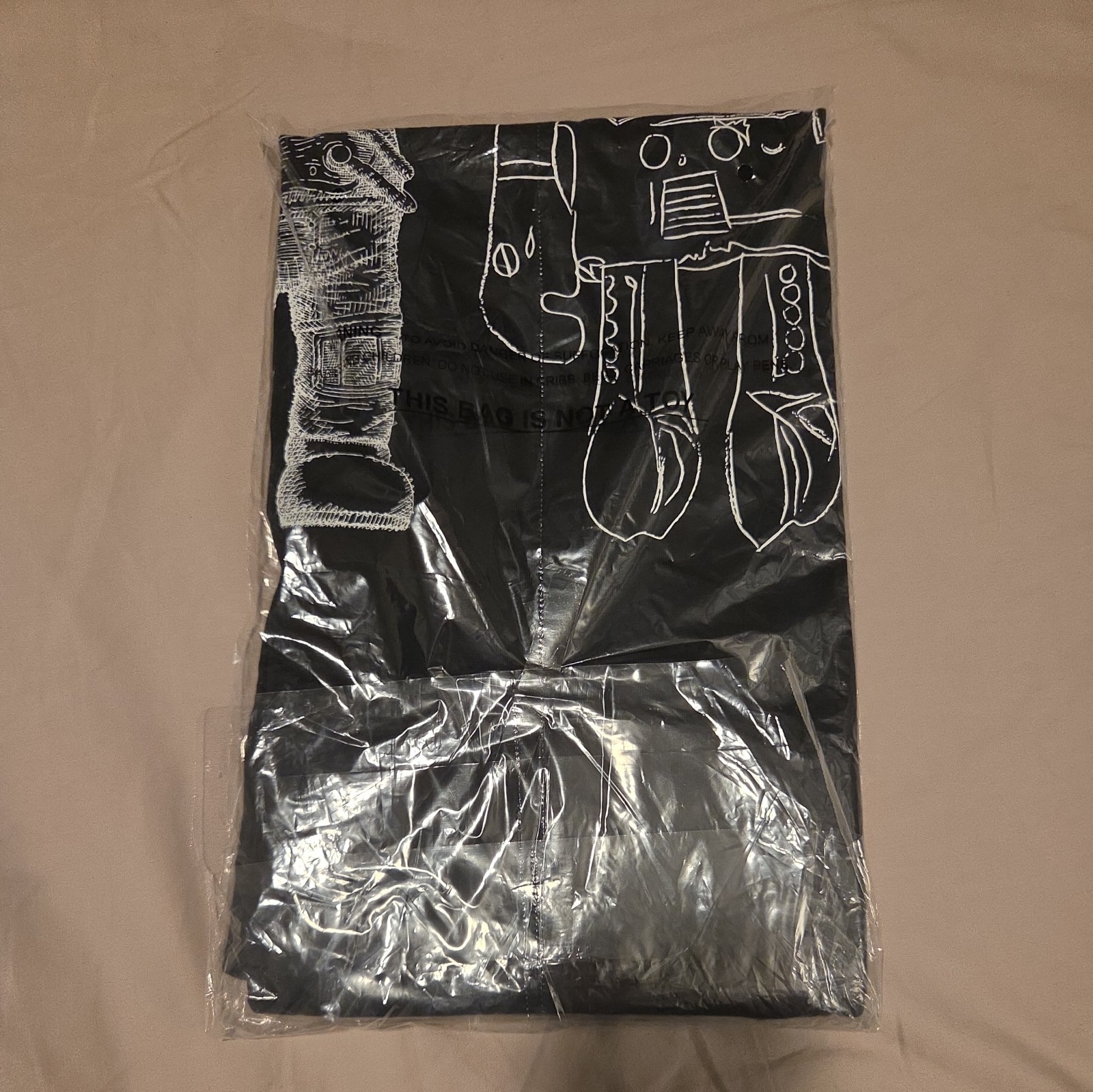KAWS x Warhol UNIQLO UT Black graphic T-Shirt US size XL NEW w tags gallery