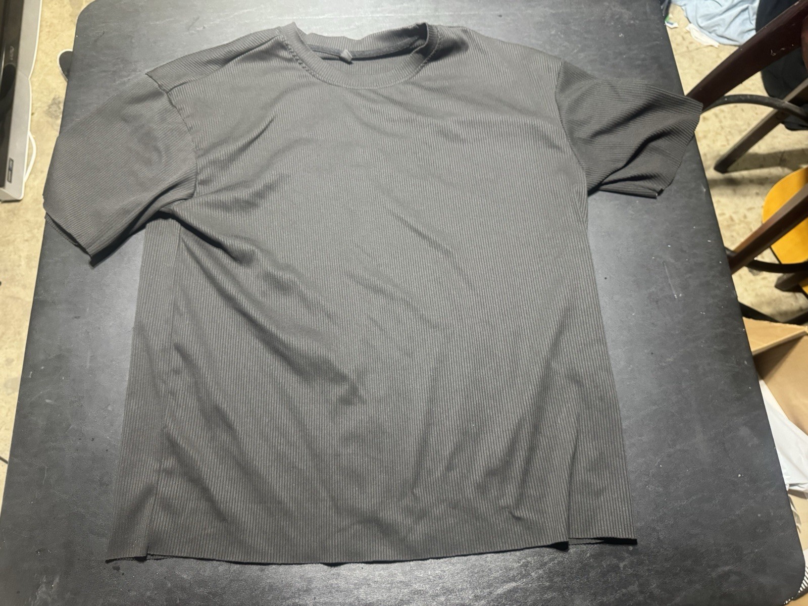 Black ribbed tee, Size L #ribbed #tee gallery