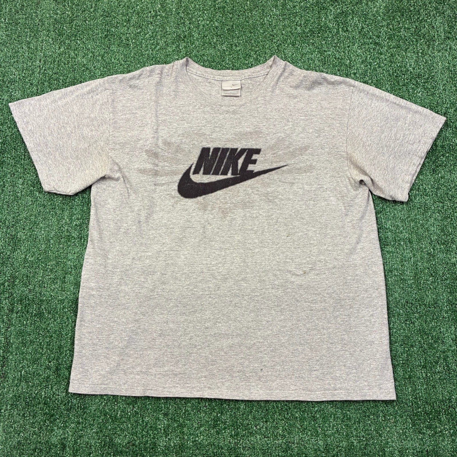 Y2K Nike Logo Graphic T-shirt gallery