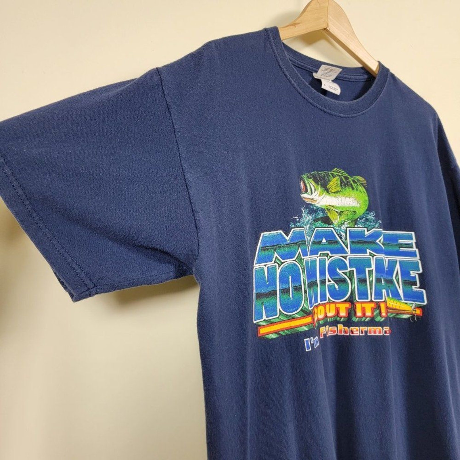 Gildan Cotton Graphic T Shirt Mens Size L Navy Blue Fisherman Make No Mistake gallery