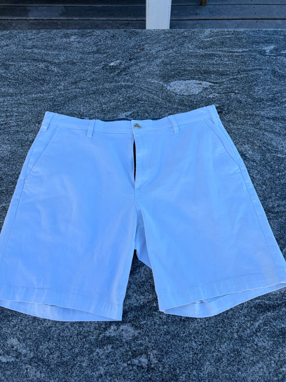 Vintage White Cotton Mid-Thigh Shorts Unisex Casual gallery