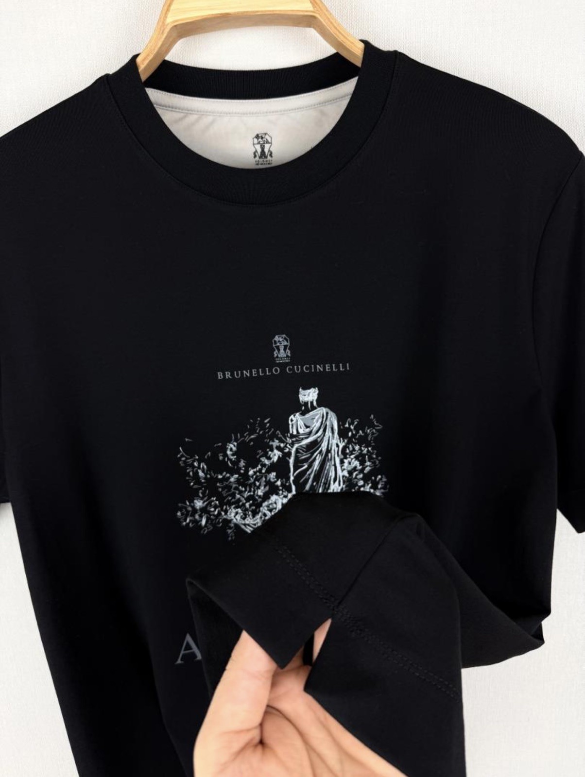 Brunello Cucinelli Black Mens T Shirt Size L gallery