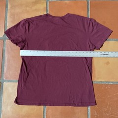 DELTA SOFT Mens Large Burgundy Red Graphic Print T-Shirt HAWAII SURFER Tee EUC