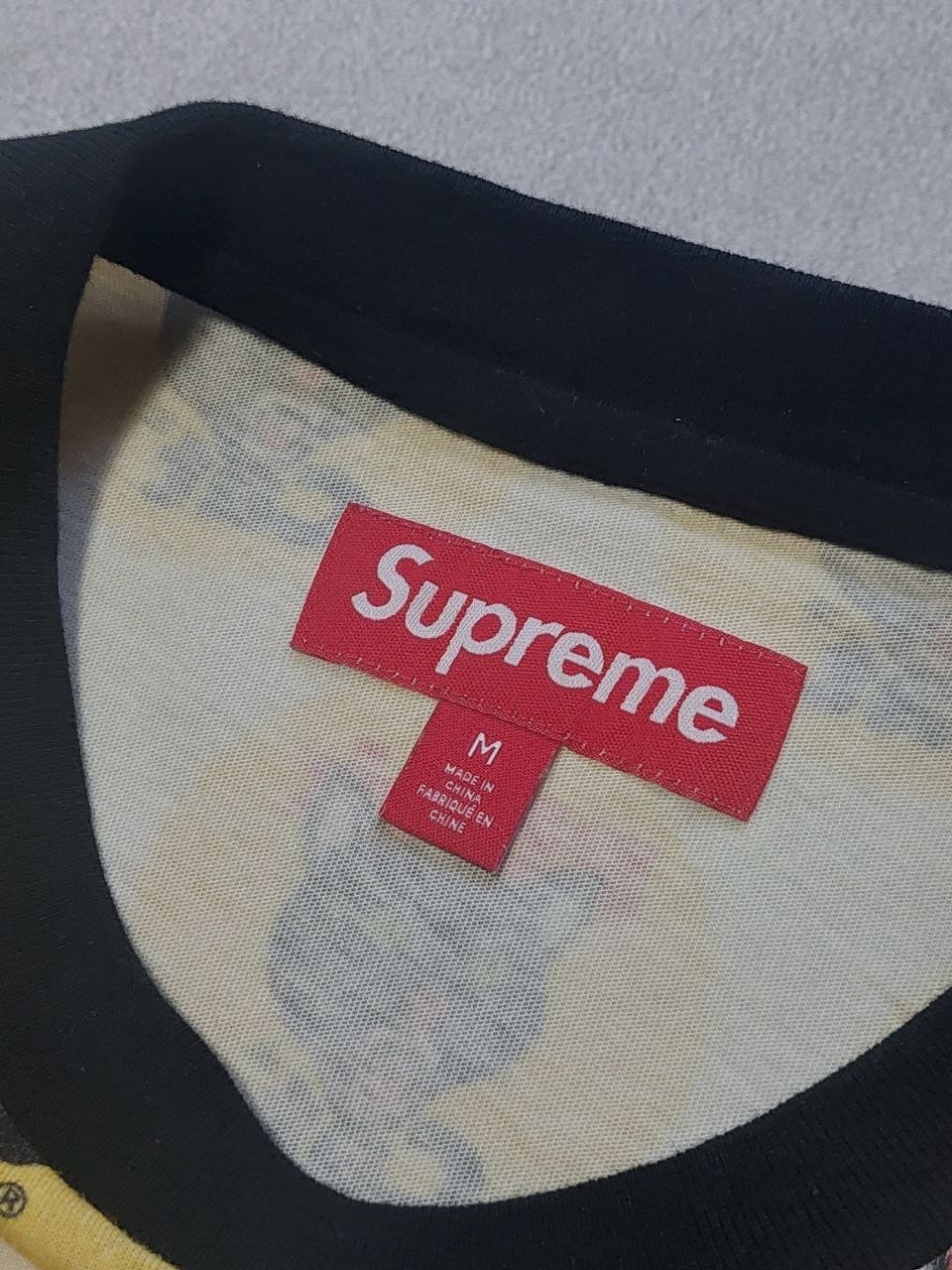 Supreme Ringer Crew Neck T Shirt Yellow Black Cat Fireworks Logo S/S Top M SS24 gallery