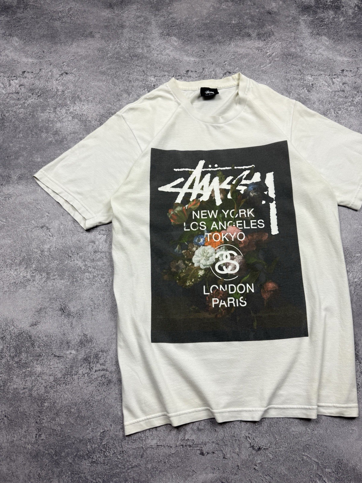 Stussy World Tour T-Shirt Big Logo Flowers Tee Y2K Rare Streetwear Men S Vintage gallery