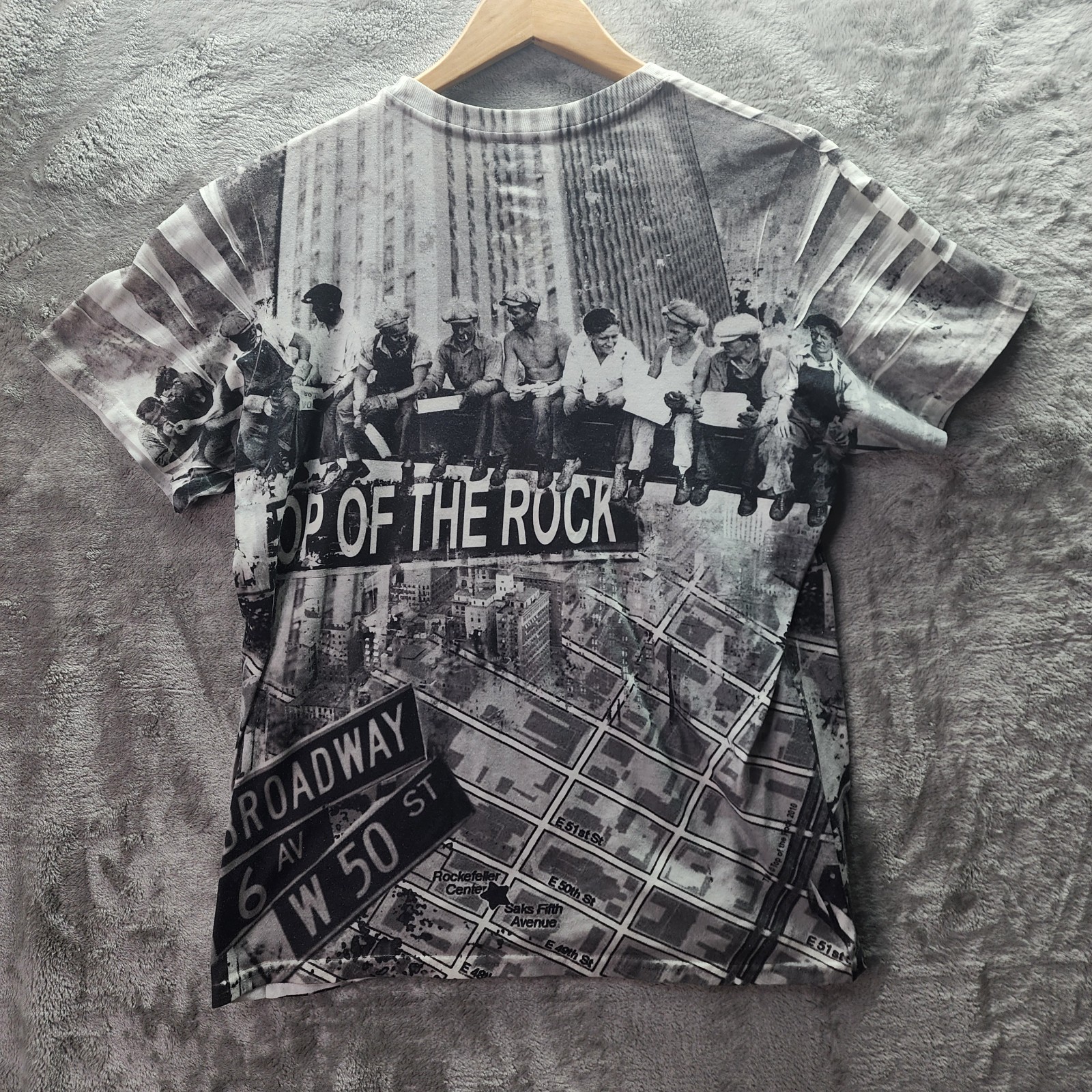 Rockefeller Center NYC Shirt Men’s L Top of the Rock Lunch Atop Skyscraper Graph gallery