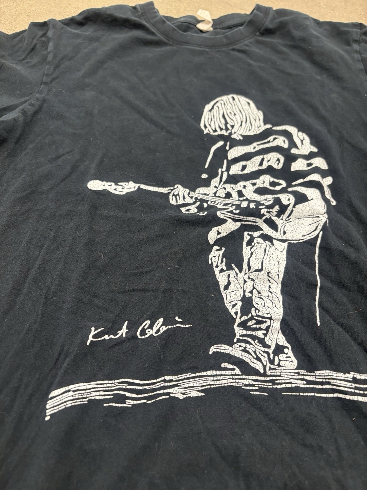 kurt cobain t shirt Medium gallery