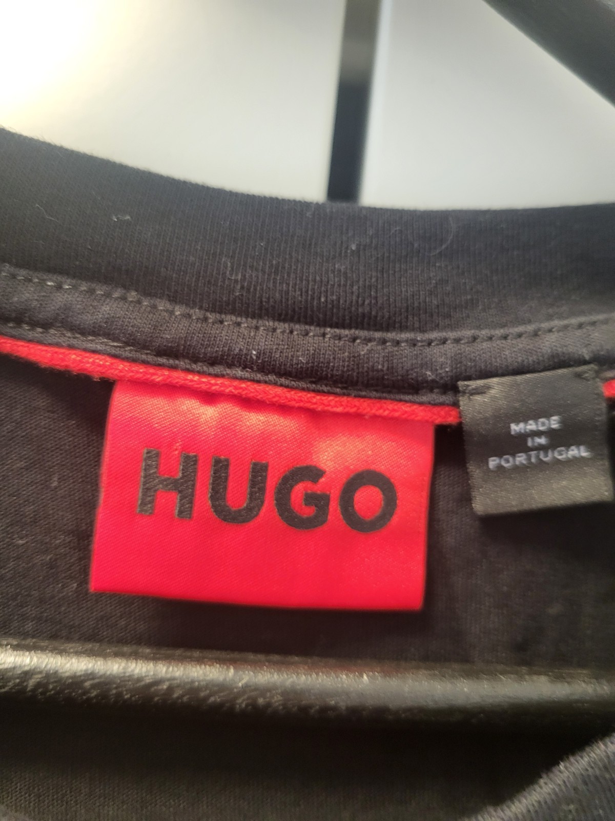 Hugo Boss Flame Logo T-Shirt Size Large Black gallery