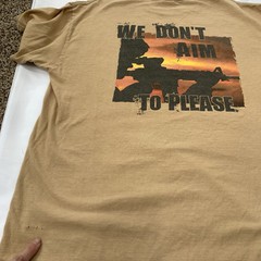 Mens US Army Tee Size Large Gildan. “We Don’t Aim To Please” Large Print On Back