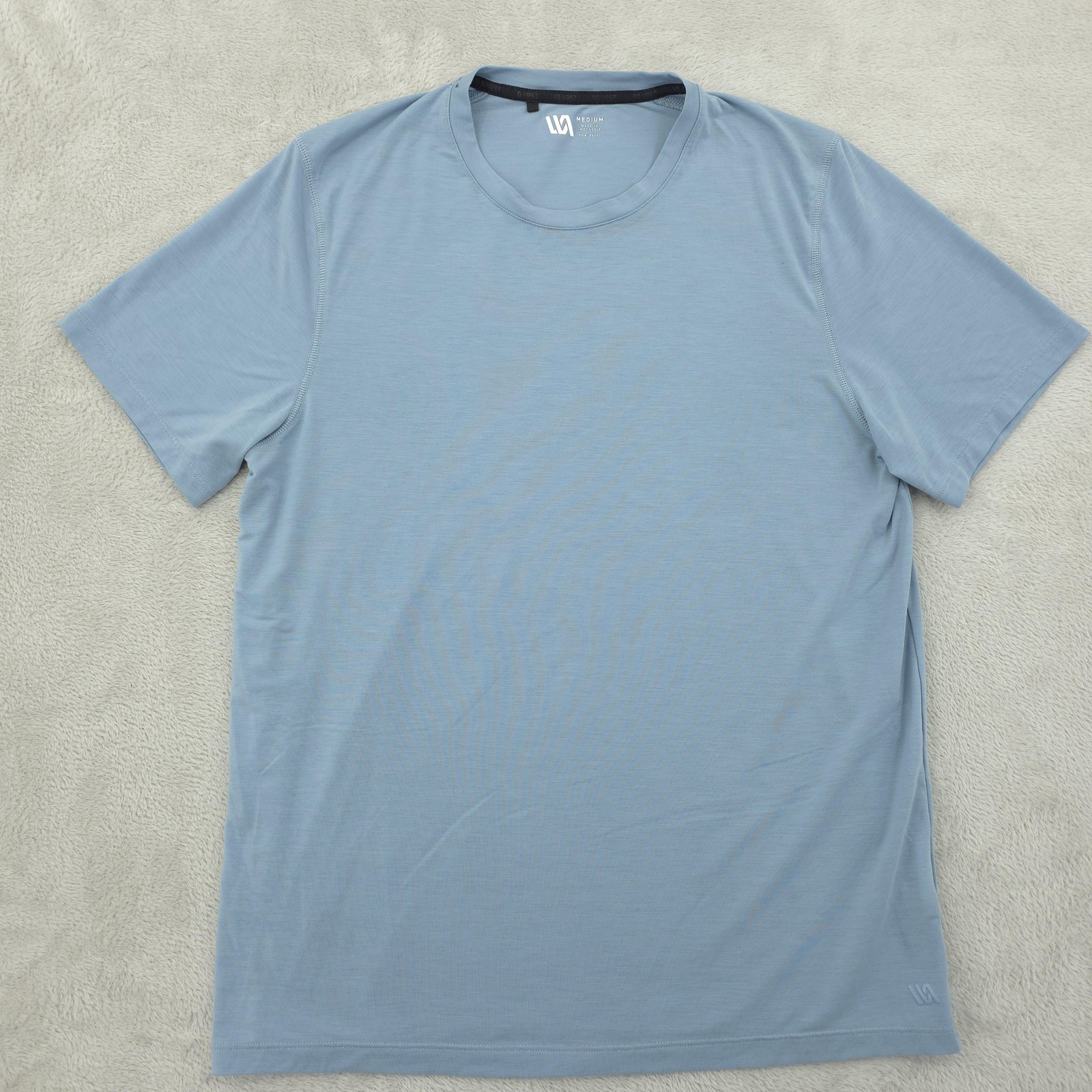 VRST Performance Shirt Mens Medium Blue Stretch Athletic Training Gym Tee