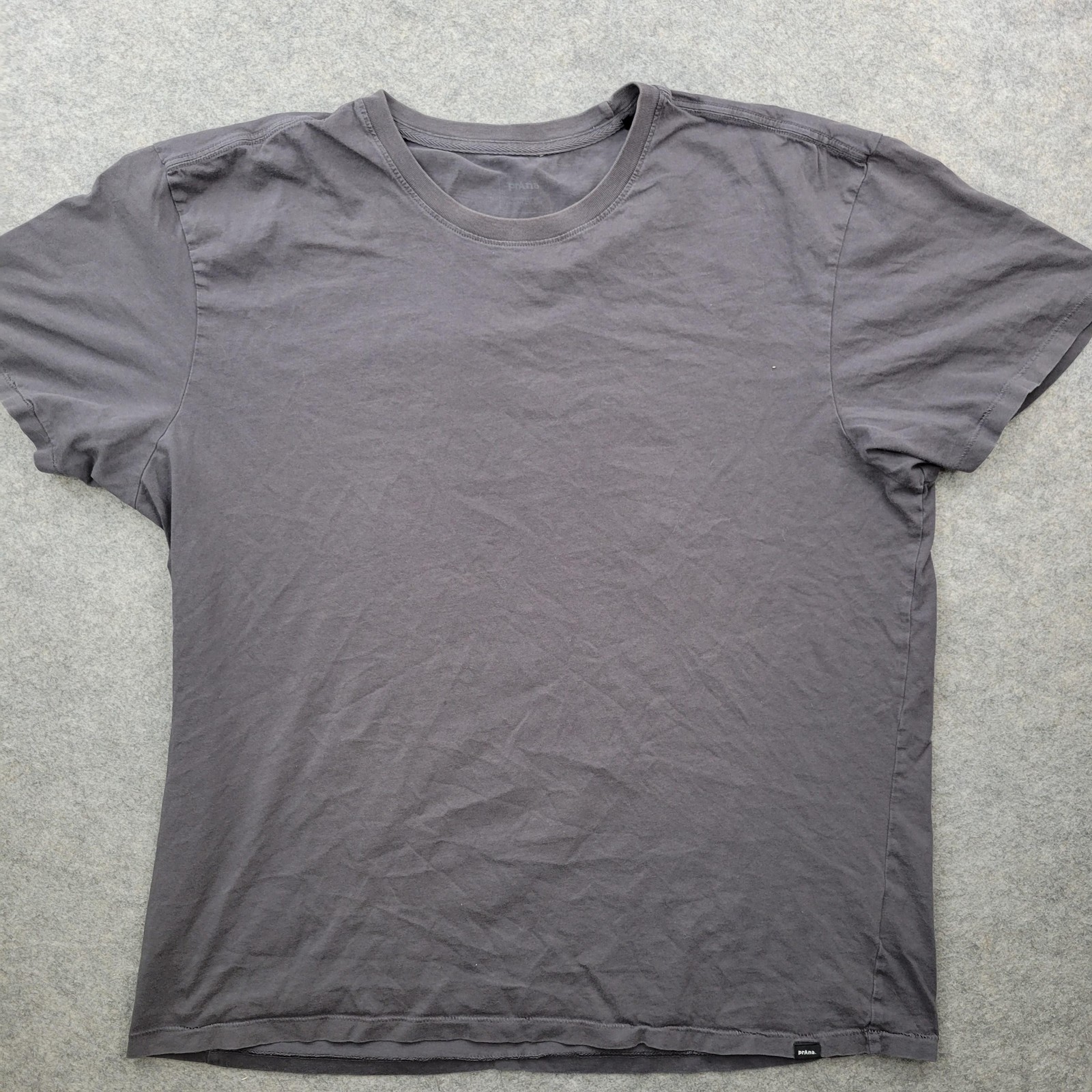 Prana Shirt Mens XL Gray Solid Logo Tee Tagless Cotton Crewneck Basic