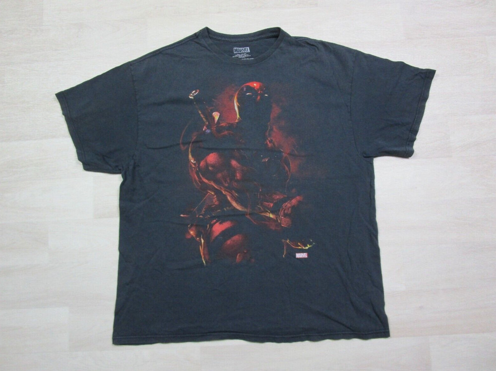 Marvel Deadpool T-Shirt Men’s Size (2XL) Faded Movie Tee Universe Super-Hero Y2K