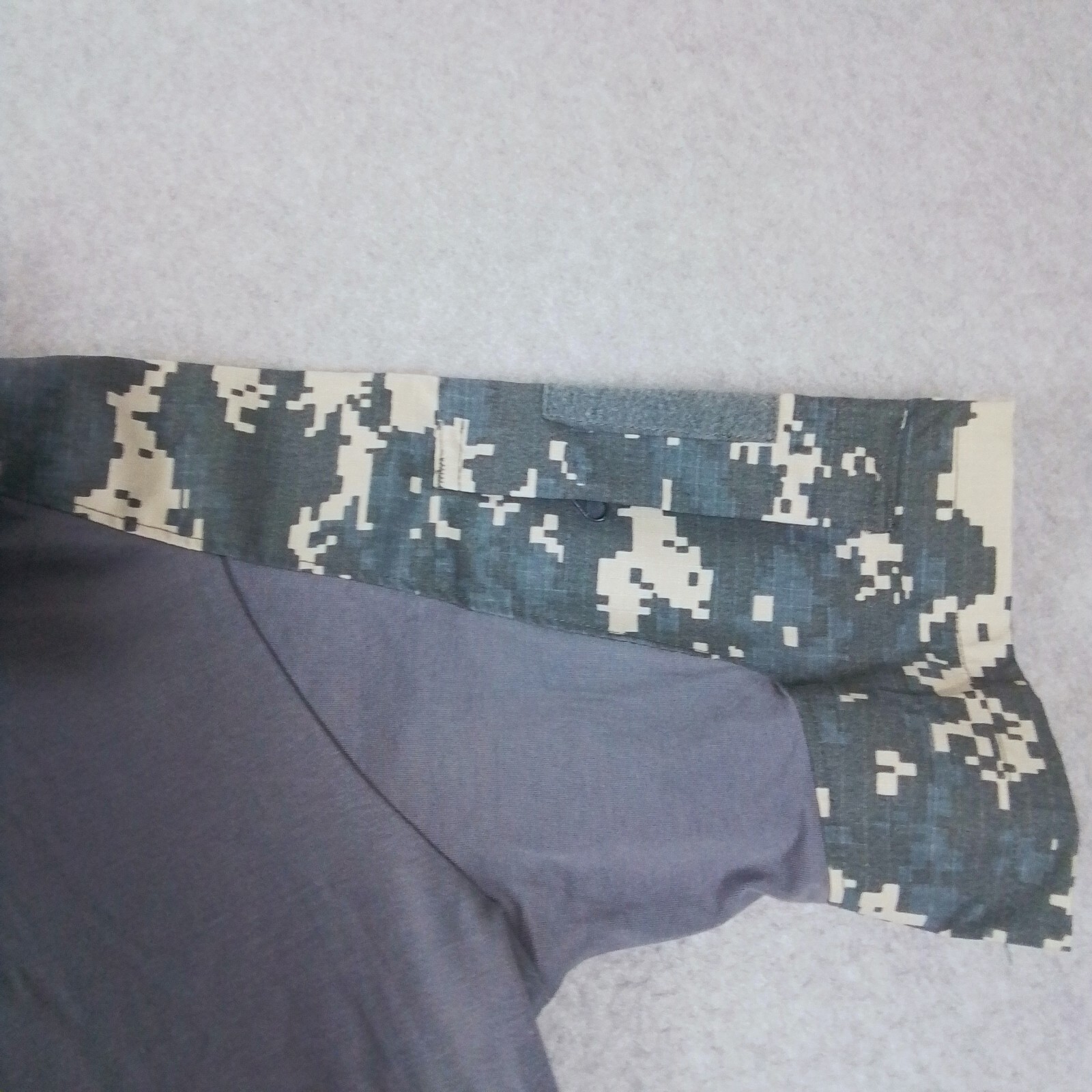 New Magcomsen First Grade Class B Men's Size XL Shirt Gray W/Digital Camo Sleeve gallery