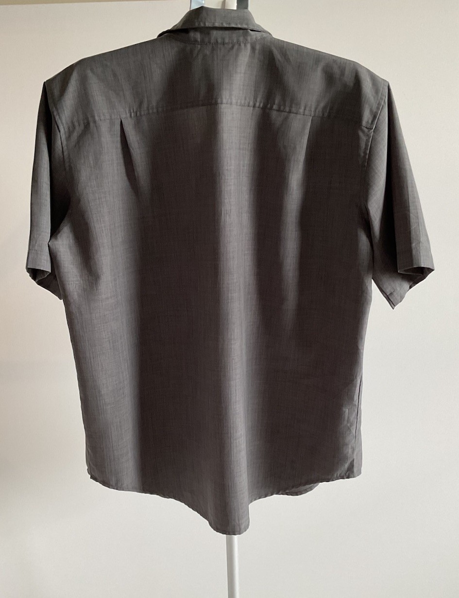 Orvis Gray Chambray Button-Up Shirt Men's Short Sleeve gallery