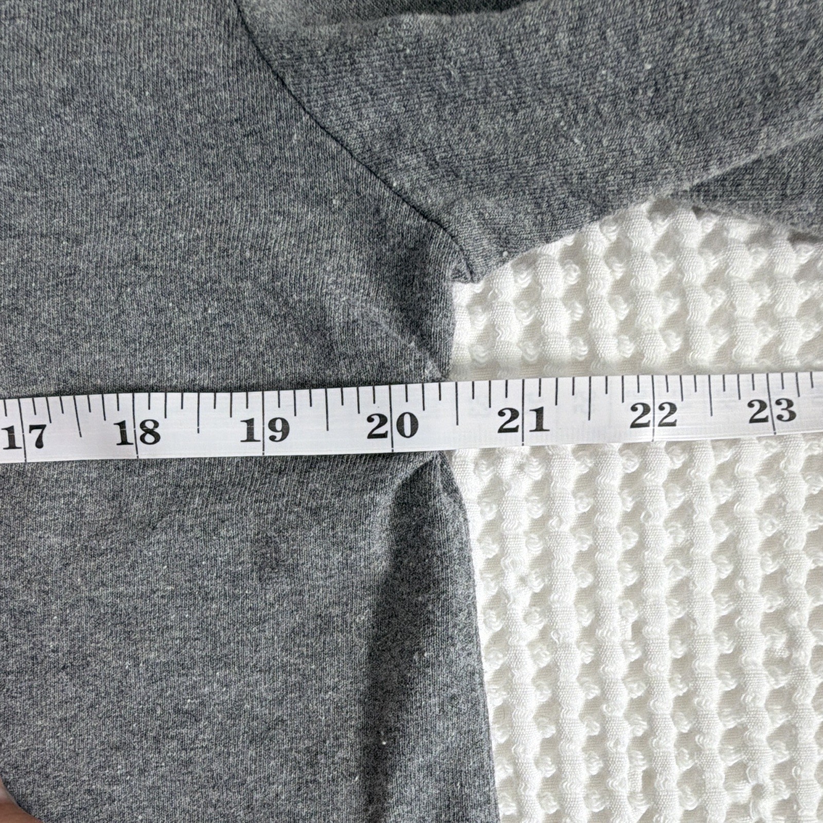 Patagonia Responsibili-Tee Men’s Gray Bison Graphic Crew Neck Long Sleeve M gallery