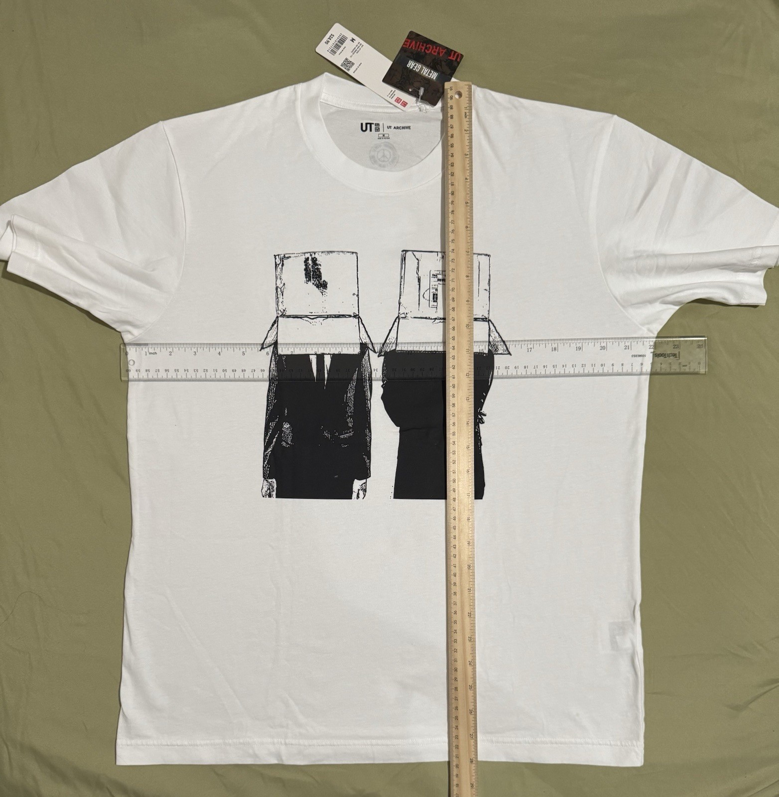 Uniqlo Metal Gear Solid UT Archive Unisex Medium (22 inch PtP) T-Shirt NWT gallery