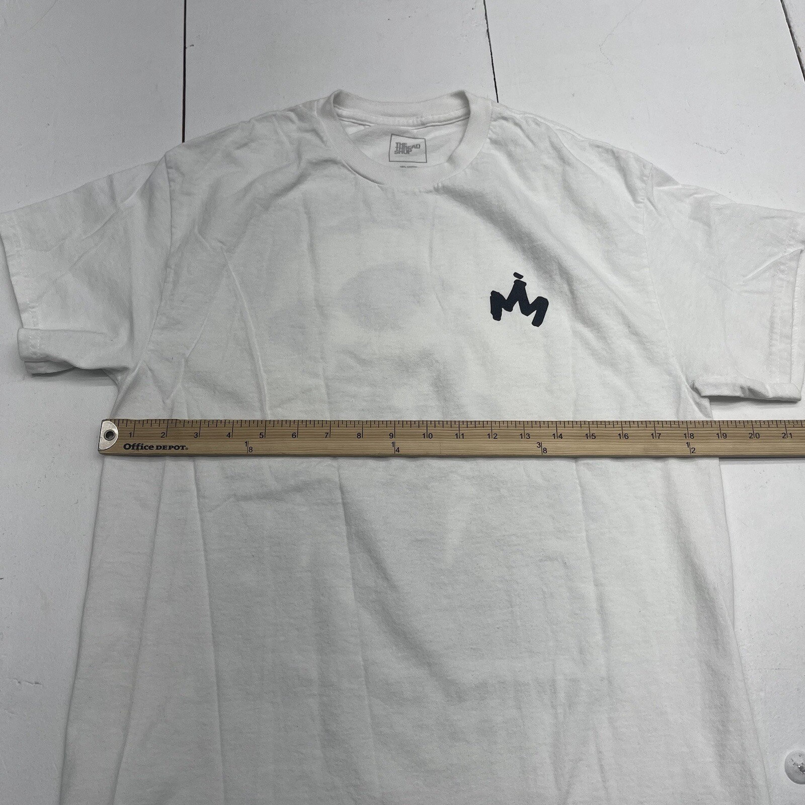 The Thread Shop White Medalll En El Mapa Graphic T Shirt Adults Size Small gallery