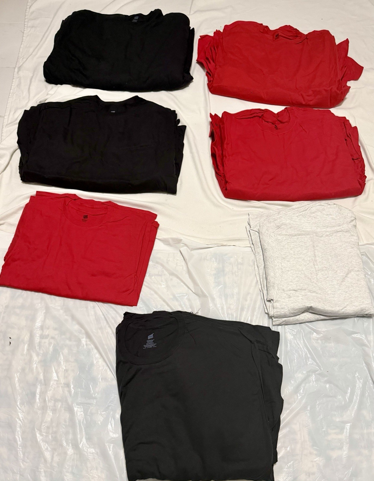 Bulk Lot of 62 Hanes ComfortSoft (5280) Heavyweight Blank T-Shirts (S - 3XL) gallery