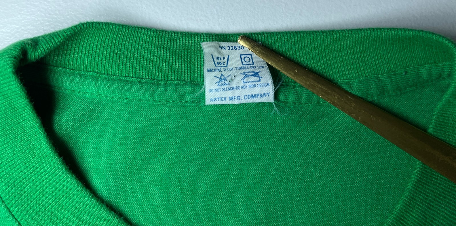 Vintage 80s Schulz 'Joe Shamrock' T-shirt by Artex Made in USA Sz XL gallery