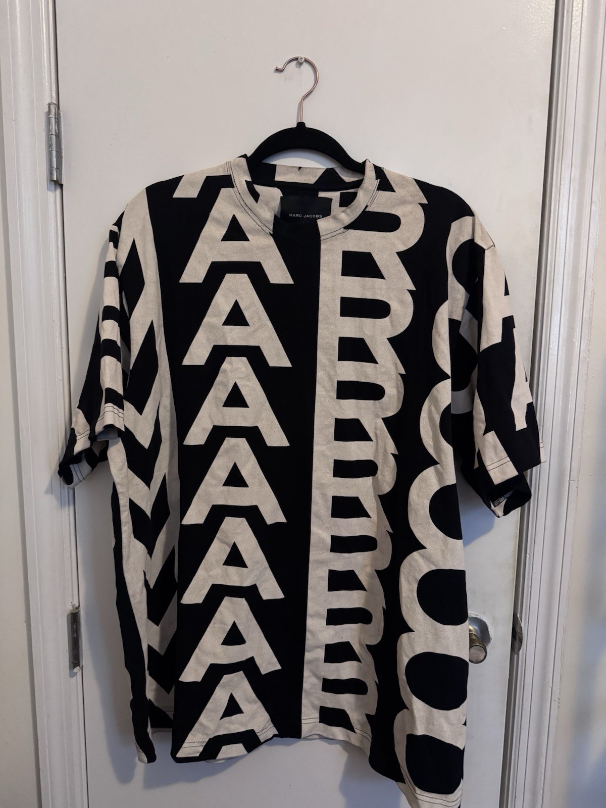 Marc Jacobs The Big T-Shirt Monogram Oversized Print Black Off-White O/S gallery