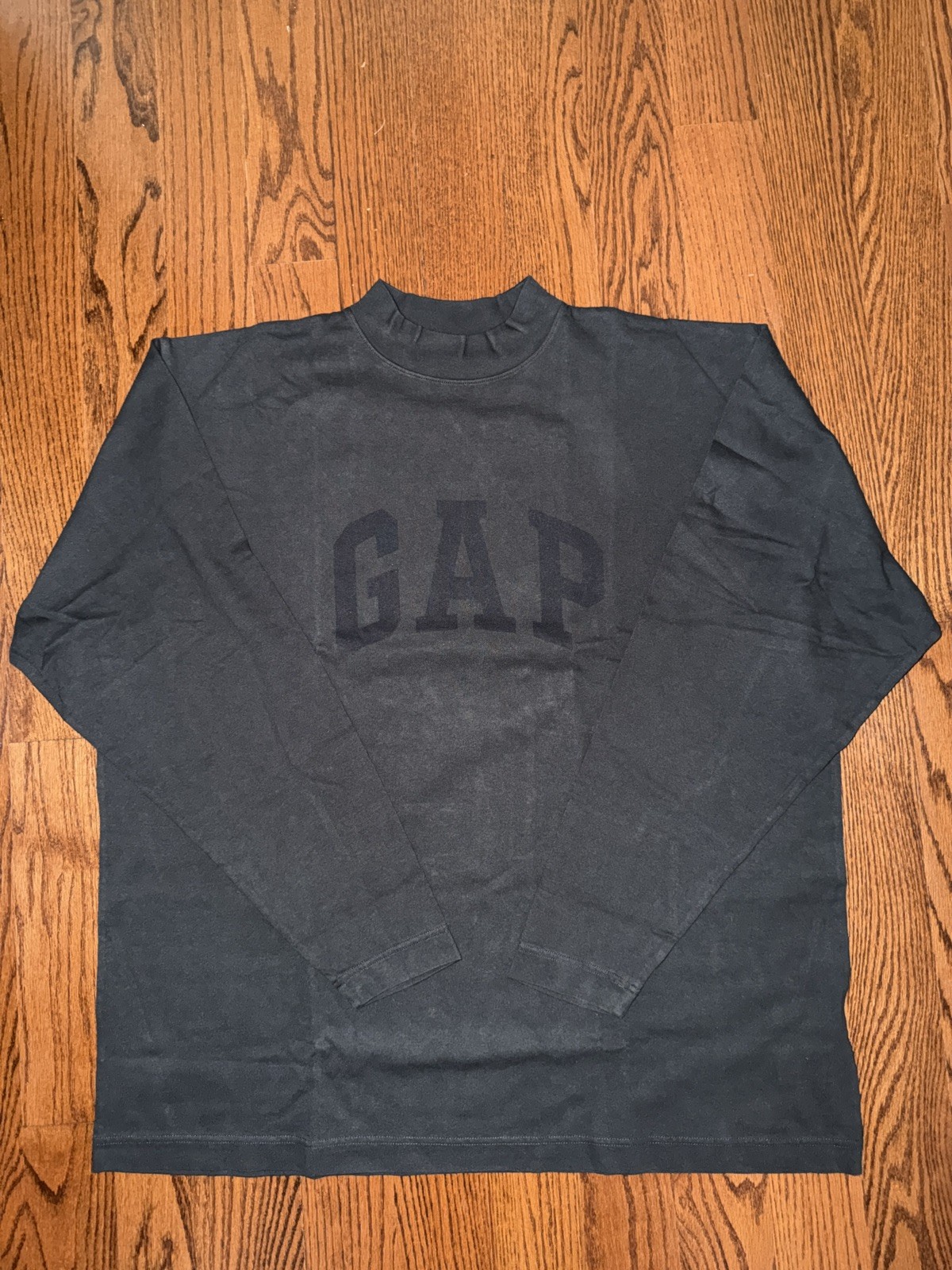 Yeezy Gap Balenciaga Dove Longsleeve Tee Size Medium Color Black Kanye West✅