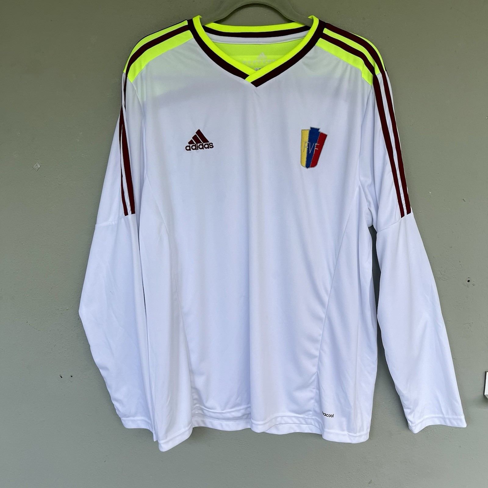 Adidas 2014-2015 Venezuela FVF Away Soccer Jersey XL Long Sleeve White Yellow gallery