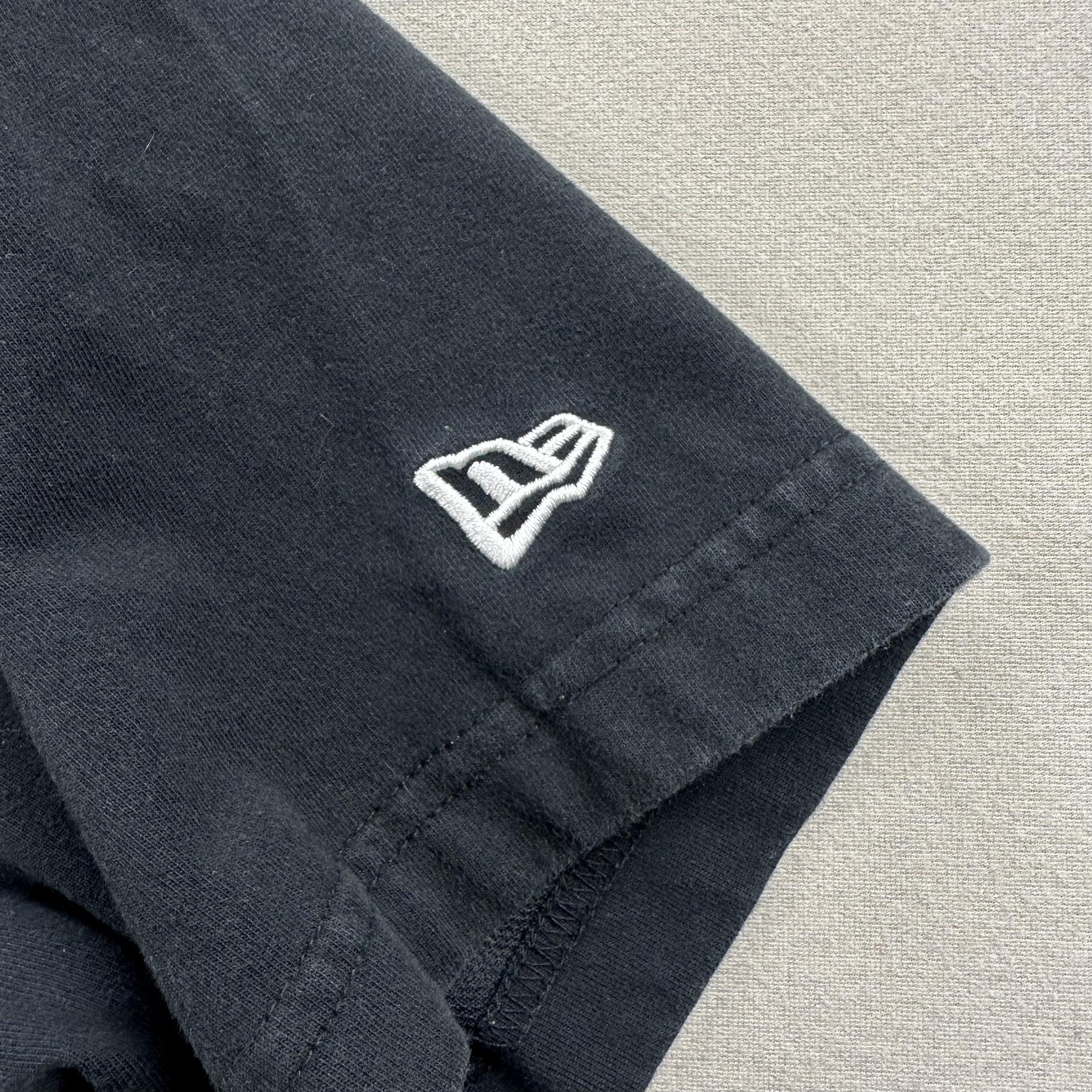 New Era T-Shirt Mens XS Black Utility D-Ring Cargo Pocket Oversized Short Sleeve gallery