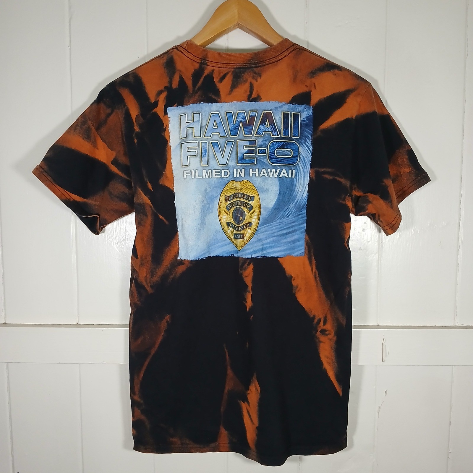 Hawaii Five-O T-Shirt Filmed in Hawaii Mens S Black Bleach Tie Dye Graphic Hanes gallery