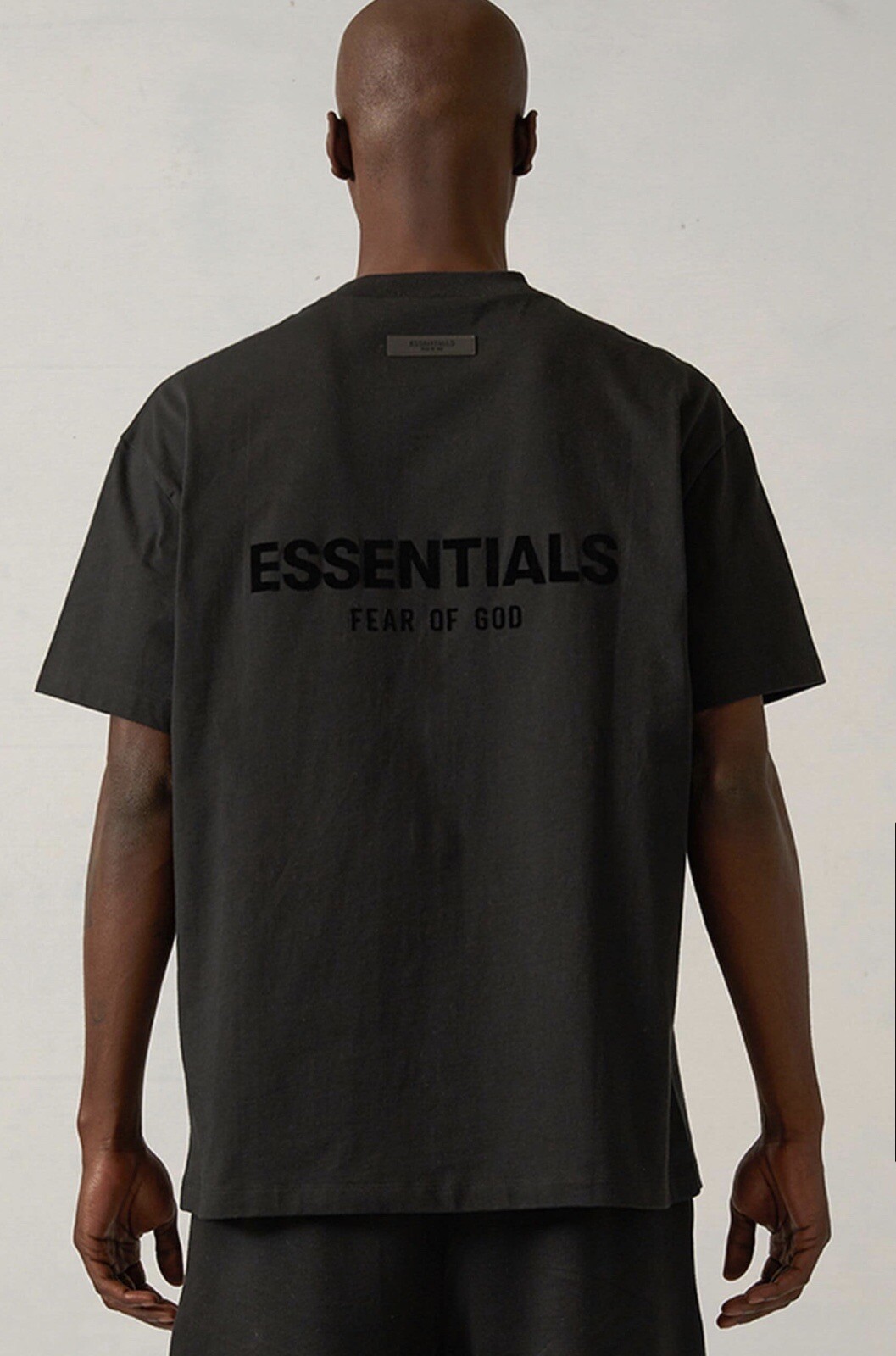 Fear of God Essentials Stretch Limo Black Short Sleeve T-Shirt Sz 2X-Large (XXL) gallery