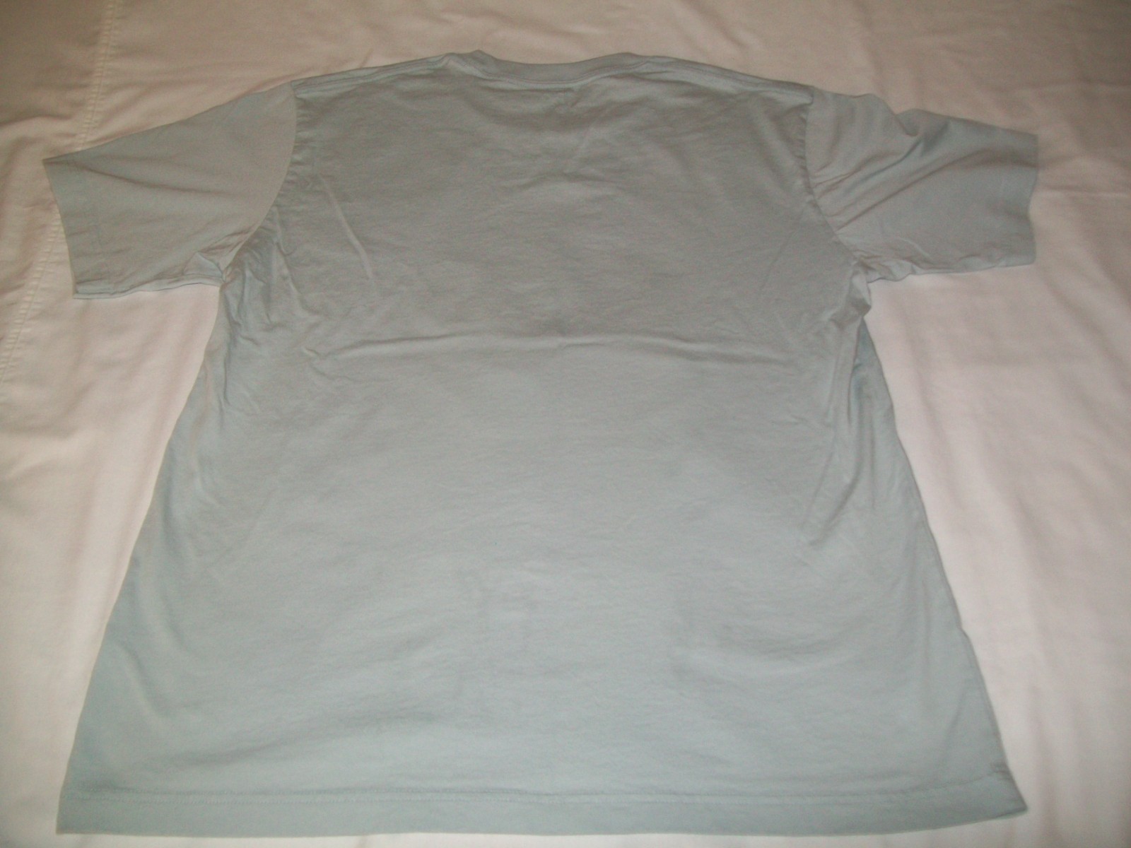 UNIQLO One Piece Archive UT Men's Medium Short Sleeve Light Blue Graphic T-Shirt gallery