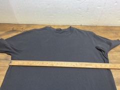 Filson T Shirt Mens Size Medium Solid Black Tee Short Sleeve Heavy Crewneck USA