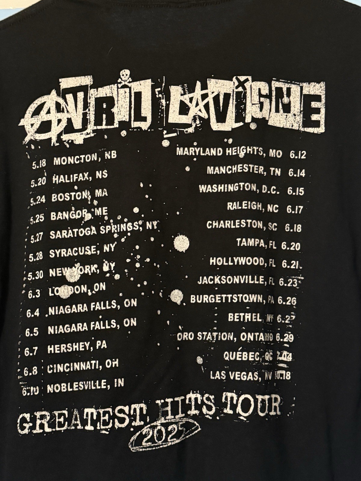 Avril Lavigne concert shirt 2025 Men’s XL gallery