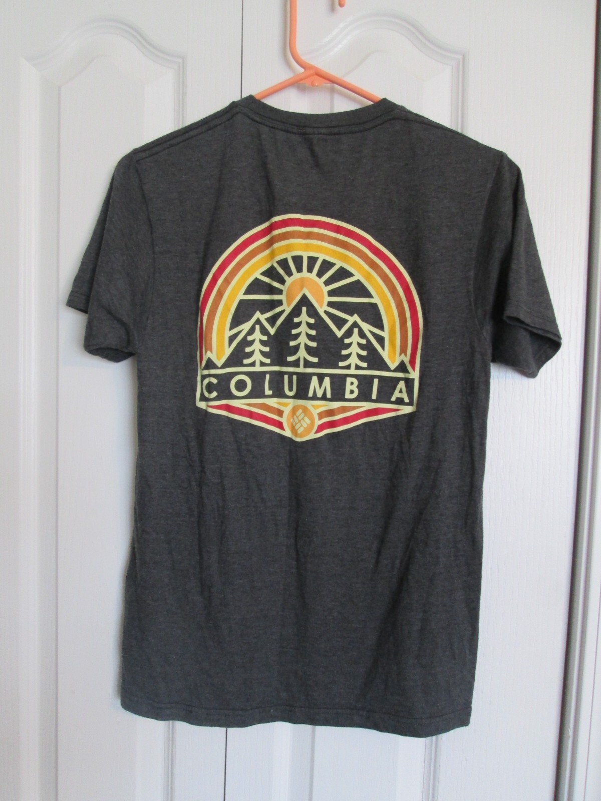 Columbia Sportswear Classic Hiking Outdoor Adventure Tee Shirt Adult S Gray gallery