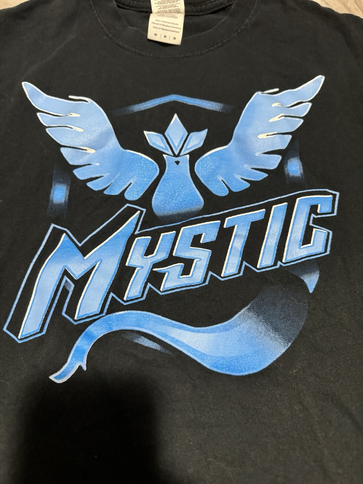 Pokemon Team Mystic Graphic Print SZ Medium T-shirt Gildan Novelty Unisex