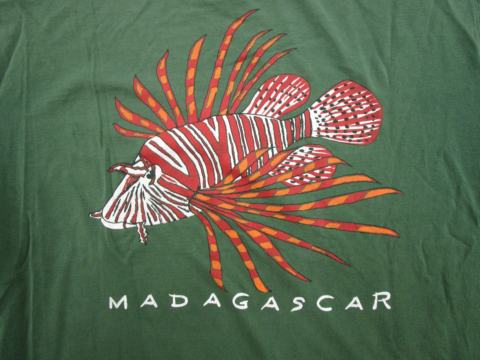 Baobab Company Madagascar Fish Tropical Graphic LS Shirt Size L Faded Read gallery