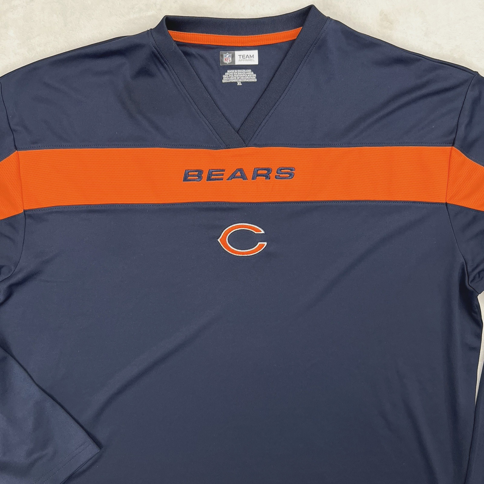 CHICAGO BEARS Long Sleeve Shirt Mens XL NFL Team Performance Navy V-Neck Logo gallery