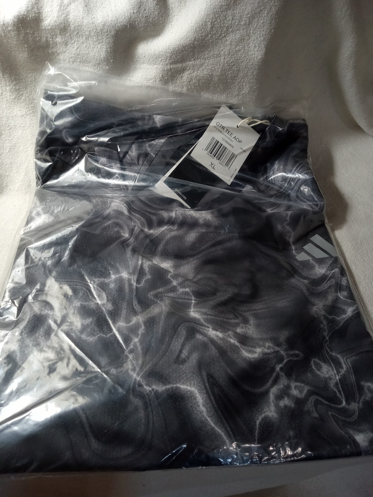 Adidas OTR AOP T-Shirt White / Black / Gray IB6394 Men’s Size XL(Y303) gallery