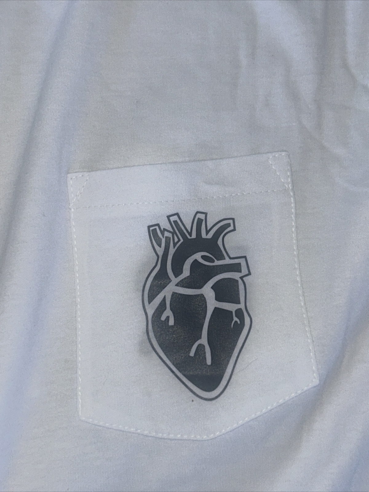 District Brand new Mens WhiteBlack Graphic Print Short Sleeve Shirt Size Medium. gallery