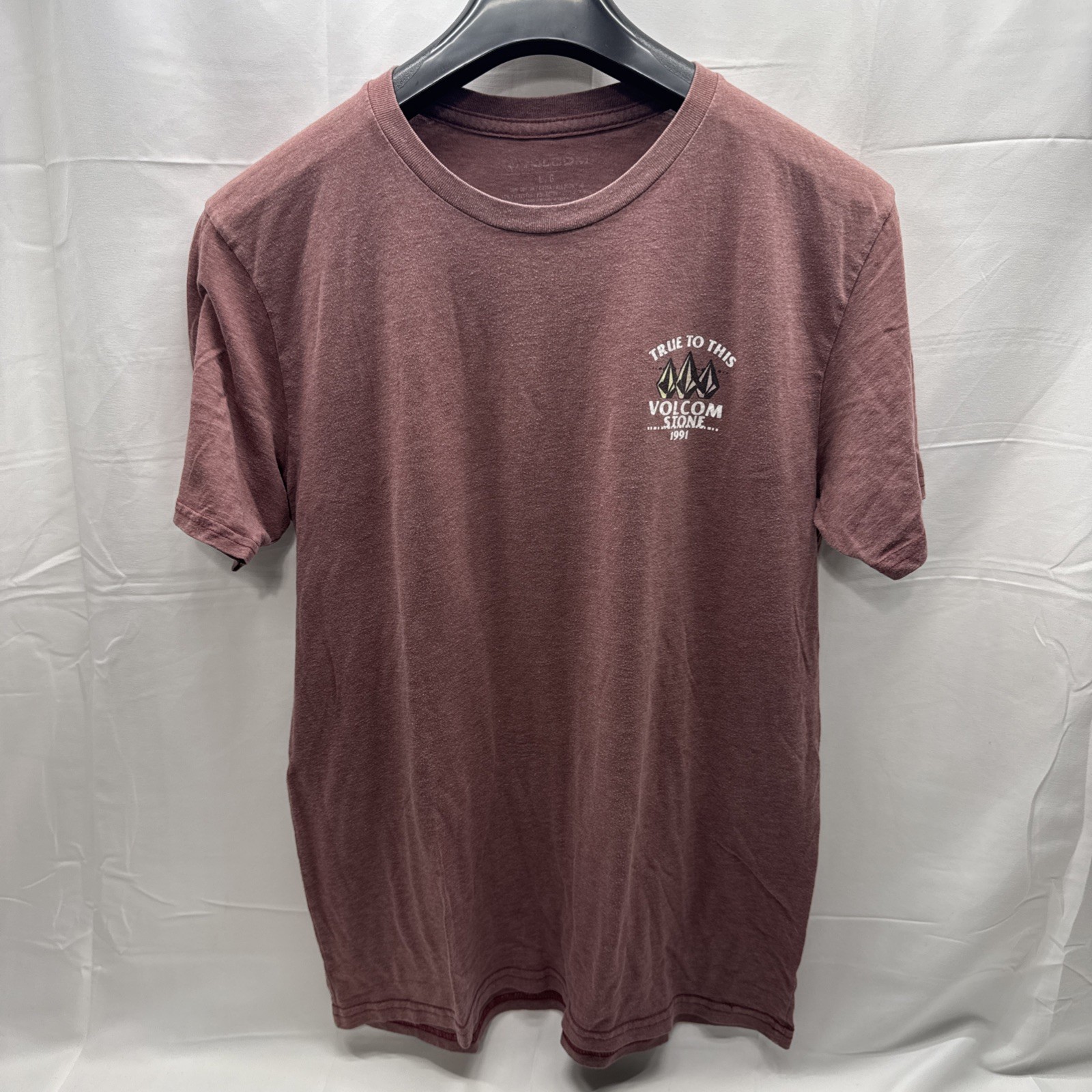 Size LARGE Men’s Volcom Stone T-Shirt “True to This” Heather Maroon gallery