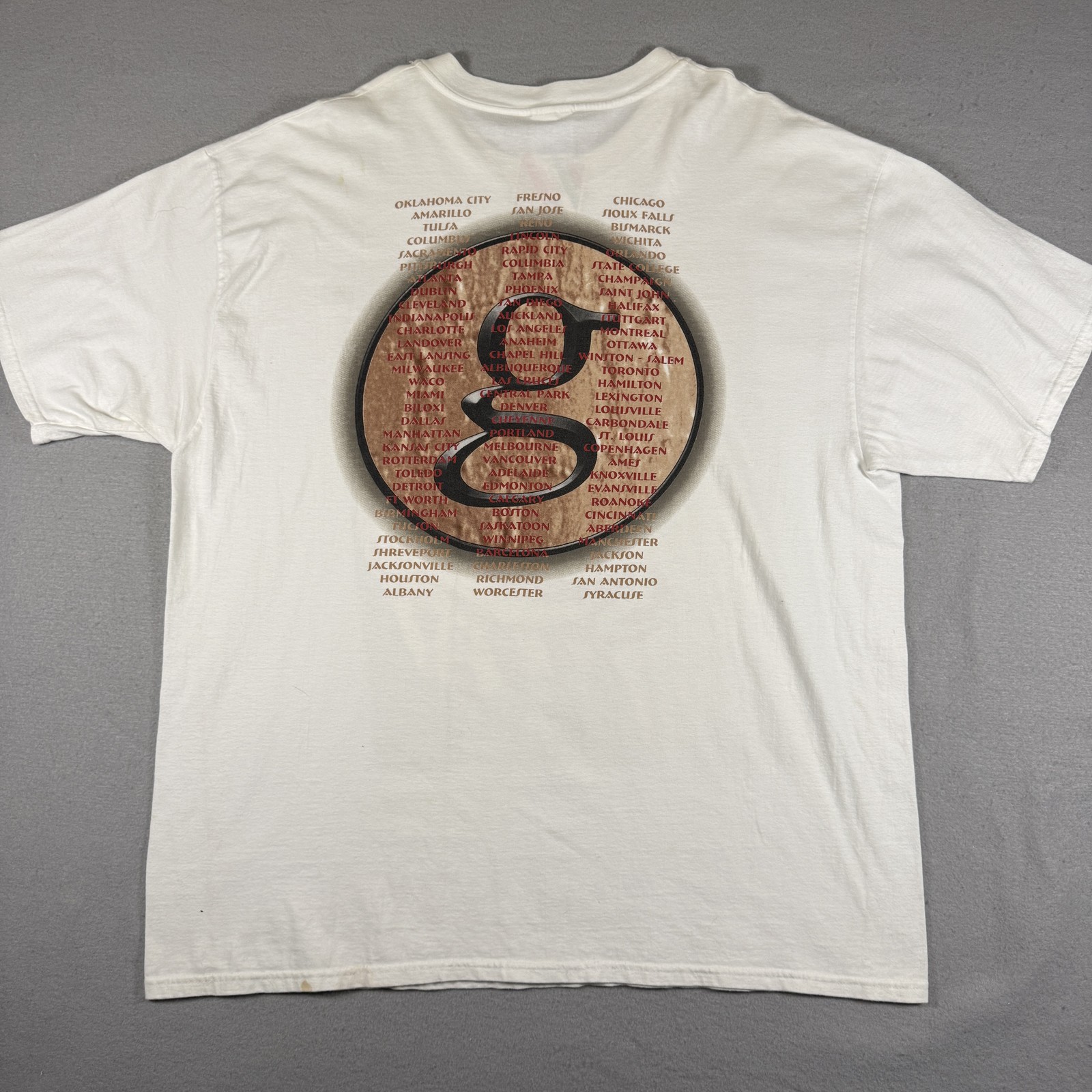 Hanes Beefy T-Shirt Men's 2XL White Garth Brooks Country Music Band 1997 gallery