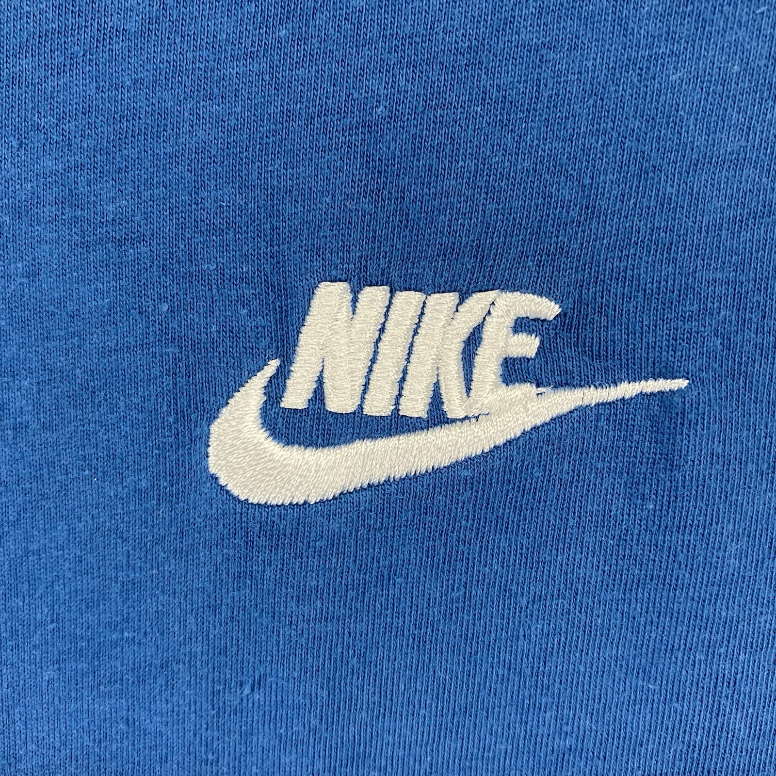 Classic Nike Men’s T-Shirt Cobalt Blue Crewneck SS Small Swoosh Logo Sz Small gallery