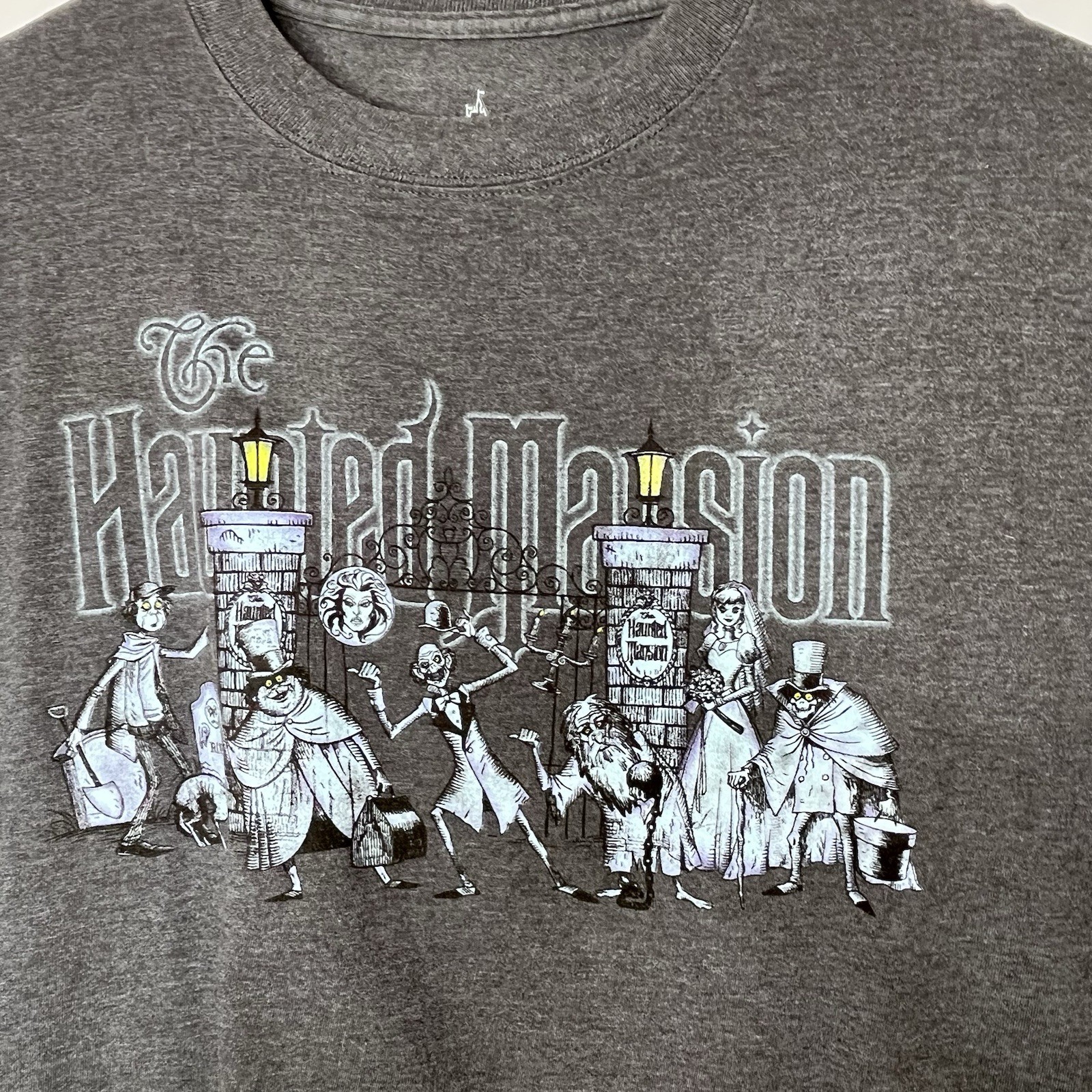 Disneyland The Haunted Mansion T-Shirt Size Large Gray gallery
