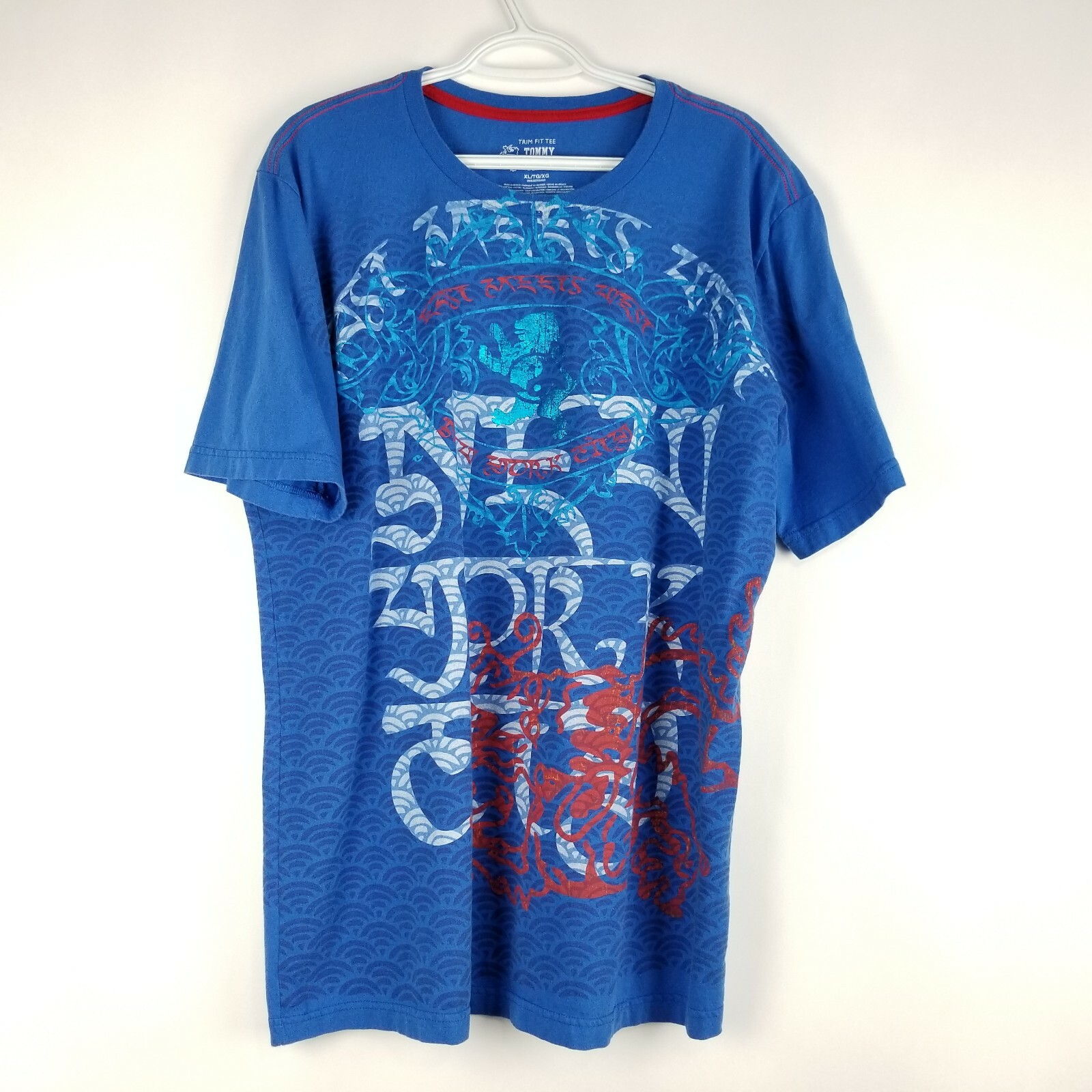Tommy Hilfiger Men's Shirt Size XL Blue Trim Fit Graphic Tee East Meets West NY gallery