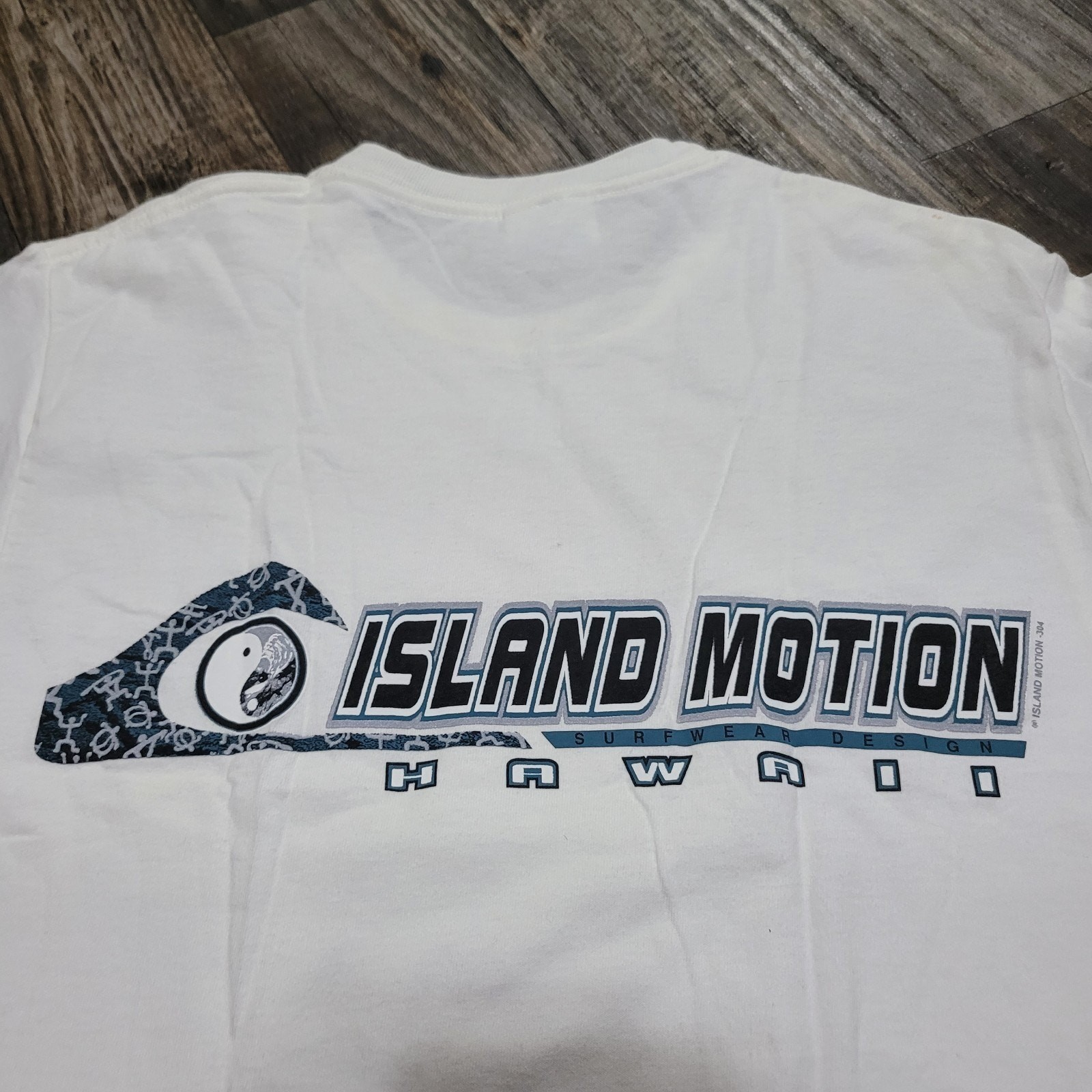 Island Motion Surf White Shirt Men Small Surf Skate Maui Honolulu Hawaii Adult gallery