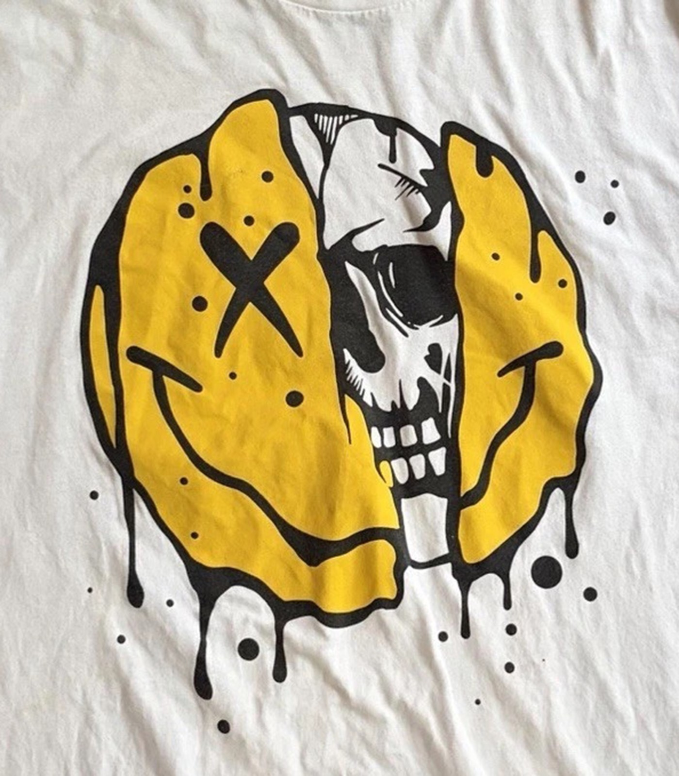 Smiley Skull Graphic T Shirt White Men gallery