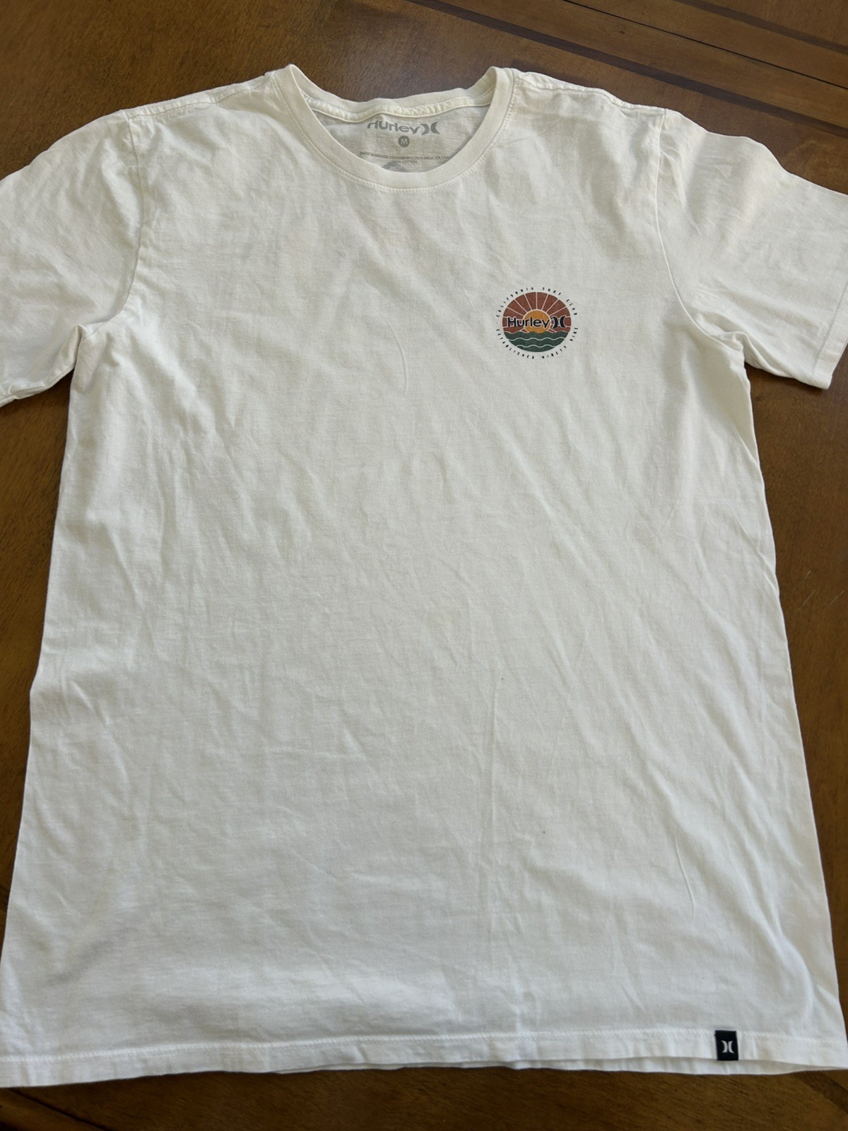 Hurley Men's M Regular White Crew Neck Short Sleeve Logo Graphic T-Shirt (a) gallery